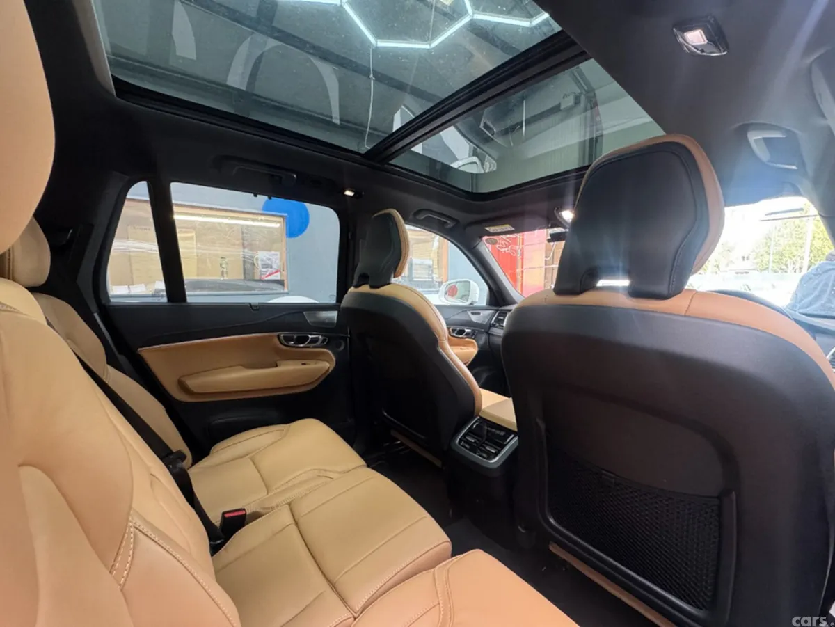 Volvo XC90 SUV, Petrol Hybrid, 2023, White