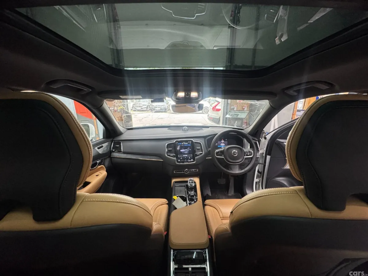 Volvo XC90 SUV, Petrol Hybrid, 2023, White