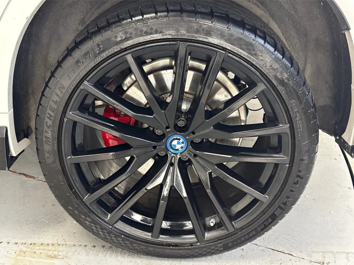 BMW X5 SUV, Petrol Plug-in Hybrid, 2023, White