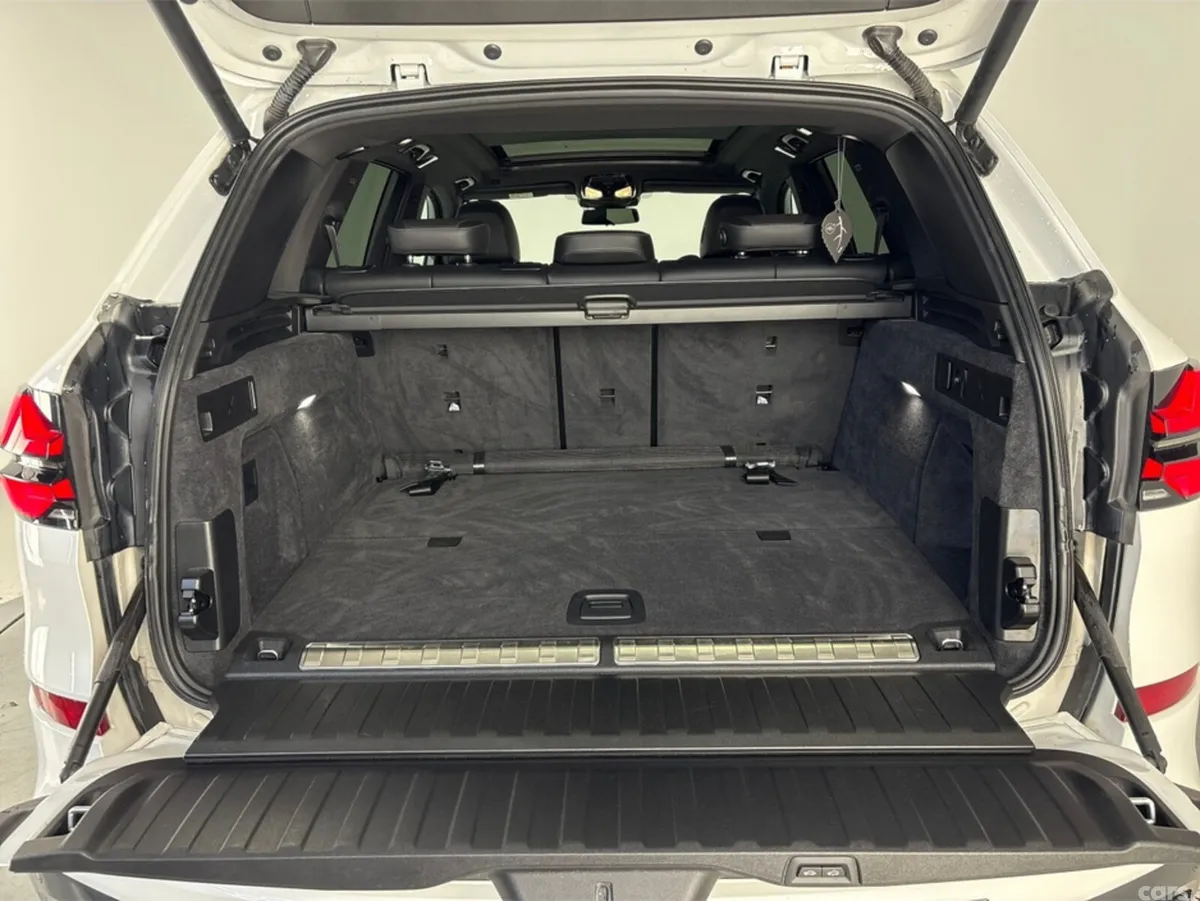 BMW X5 SUV, Petrol Plug-in Hybrid, 2023, White