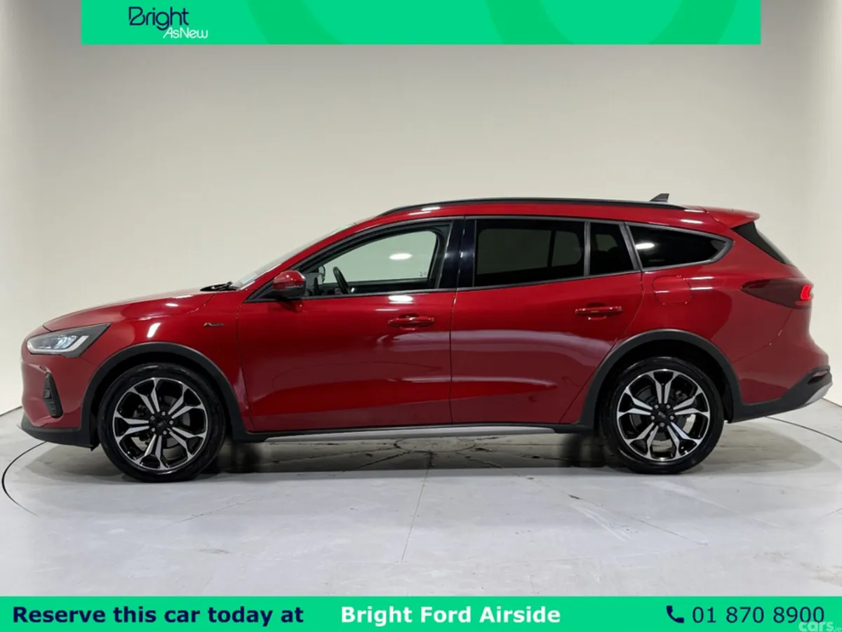 Ford Focus Estate, Petrol, 2022, Red