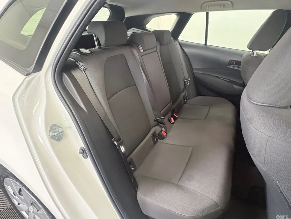 Toyota Corolla Estate, Petrol Hybrid, 2019, White