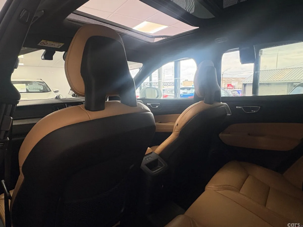 Volvo XC60 SUV, Petrol Plug-in Hybrid, 2017, White