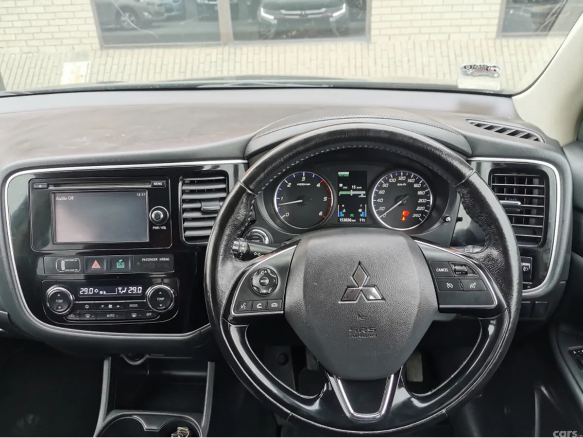 Mitsubishi Outlander Estate, Diesel, 2016, Black