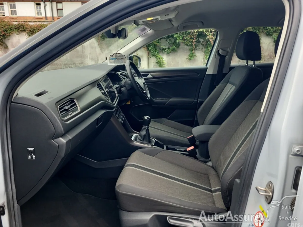 Volkswagen T-Roc Hatchback, Petrol, 2019, White