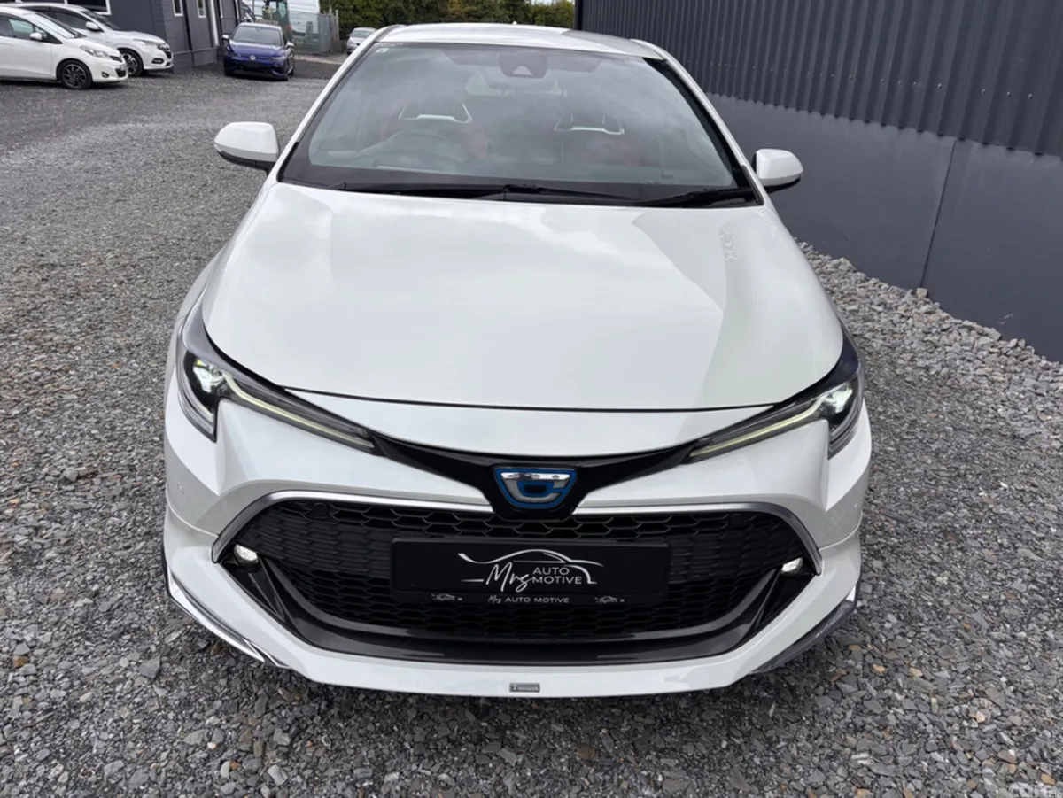 Toyota Corolla Hatchback, Petrol Hybrid, 2019, White