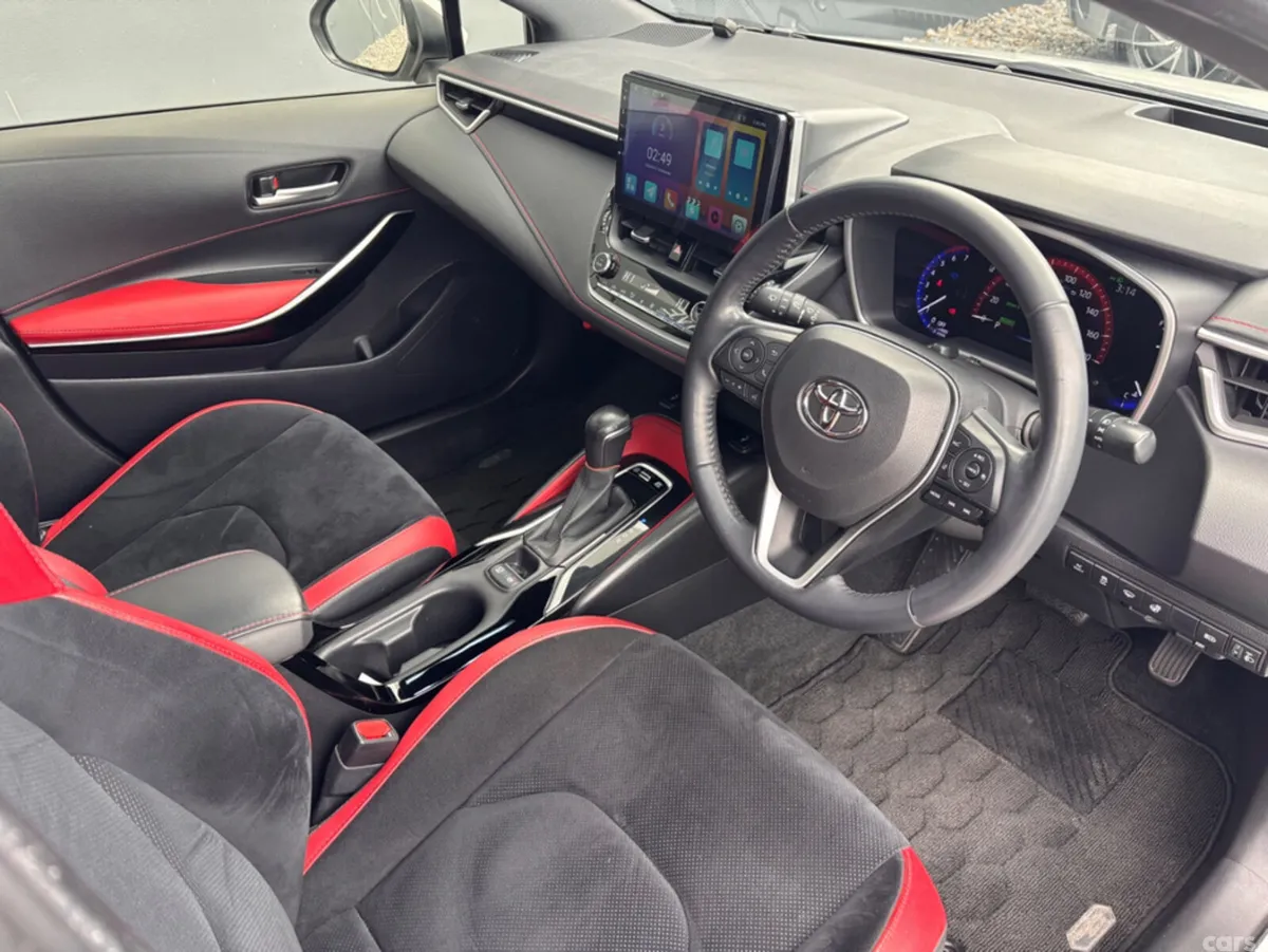 Toyota Corolla Hatchback, Petrol Hybrid, 2019, White