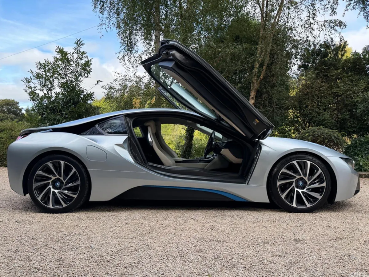 BMW i8 Coupe, Petrol Plug-in Hybrid, 2016, Silver