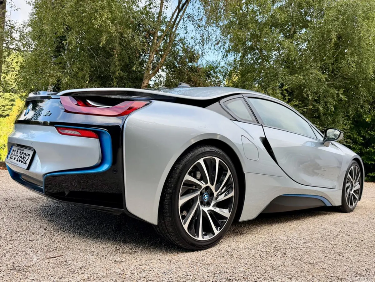 BMW i8 Coupe, Petrol Plug-in Hybrid, 2016, Silver
