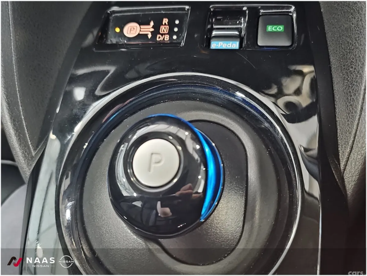 Nissan Leaf Hatchback, Electric, 2025, White