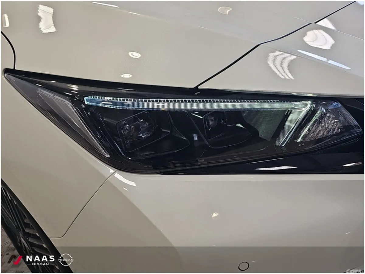 Nissan Leaf Hatchback, Electric, 2025, White