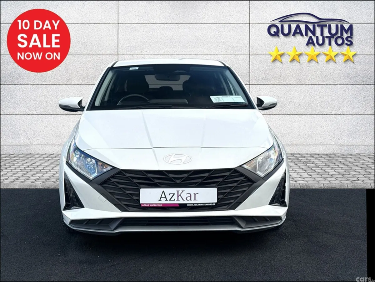 Hyundai i20 Hatchback, Petrol, 2025, White