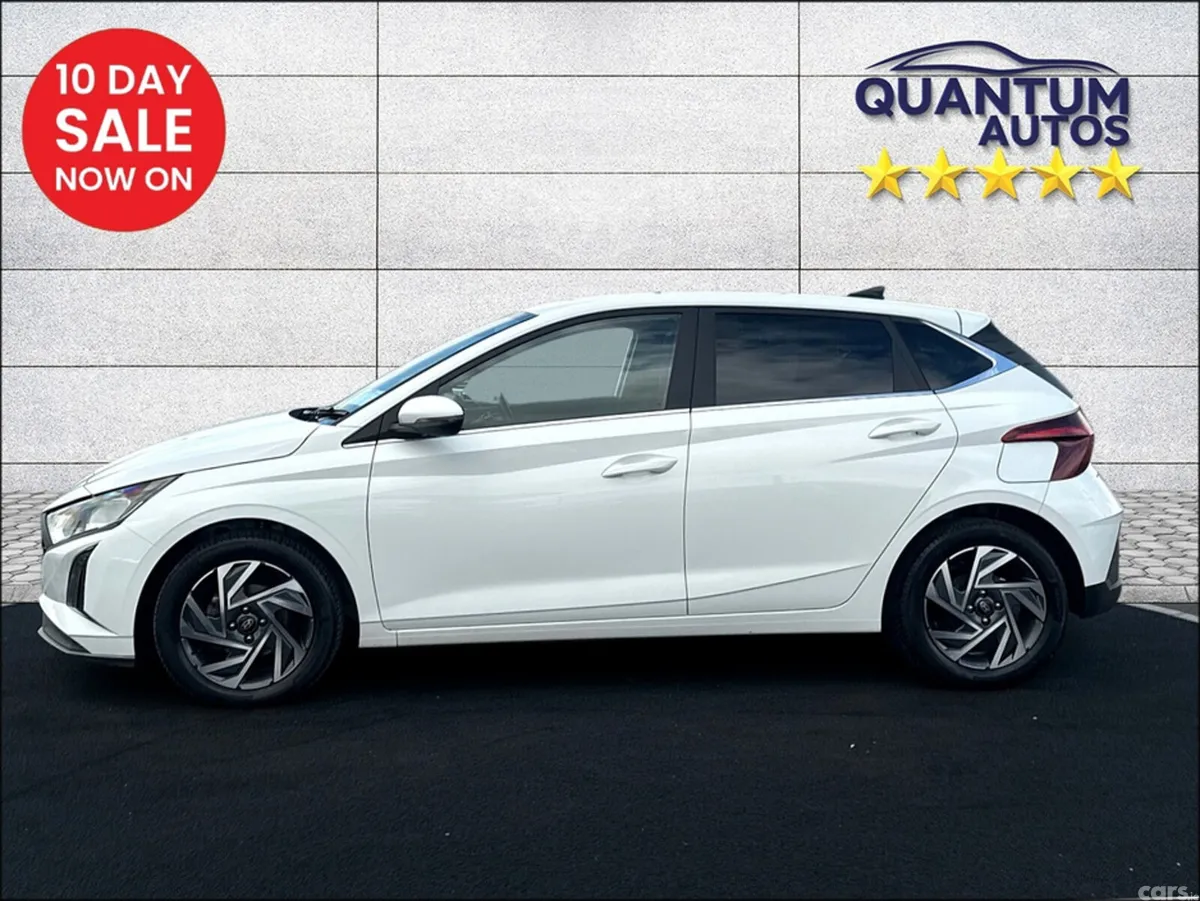 Hyundai i20 Hatchback, Petrol, 2025, White