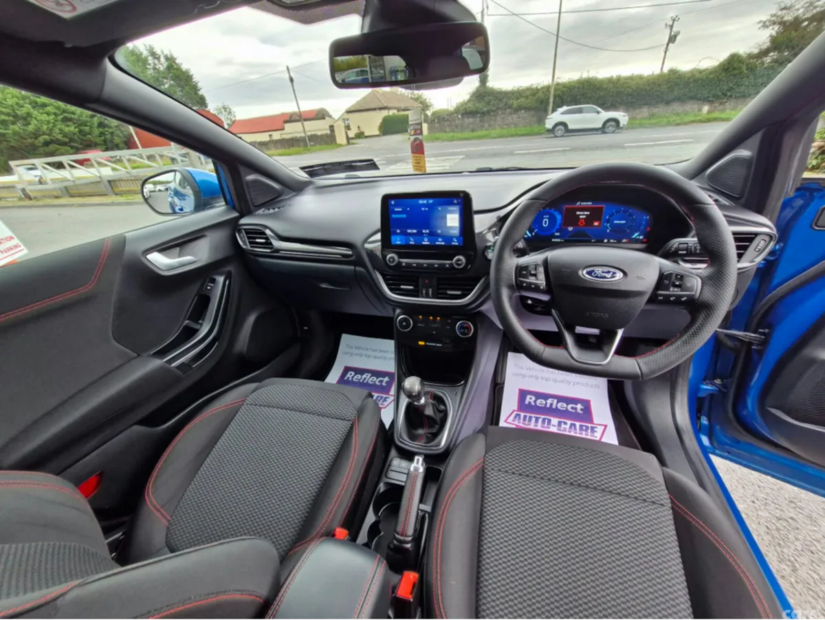 Ford Puma MPV, Petrol Hybrid, 2021, Blue