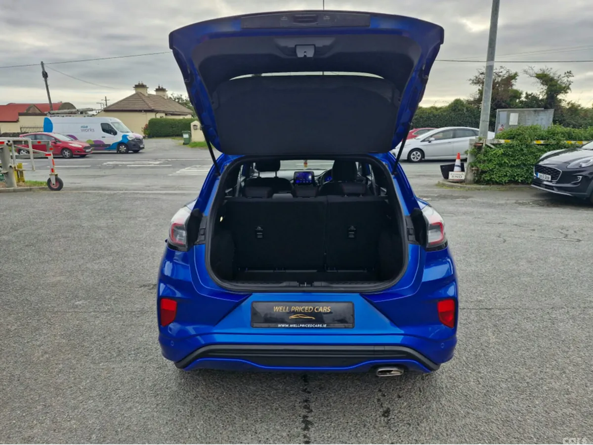 Ford Puma MPV, Petrol Hybrid, 2021, Blue