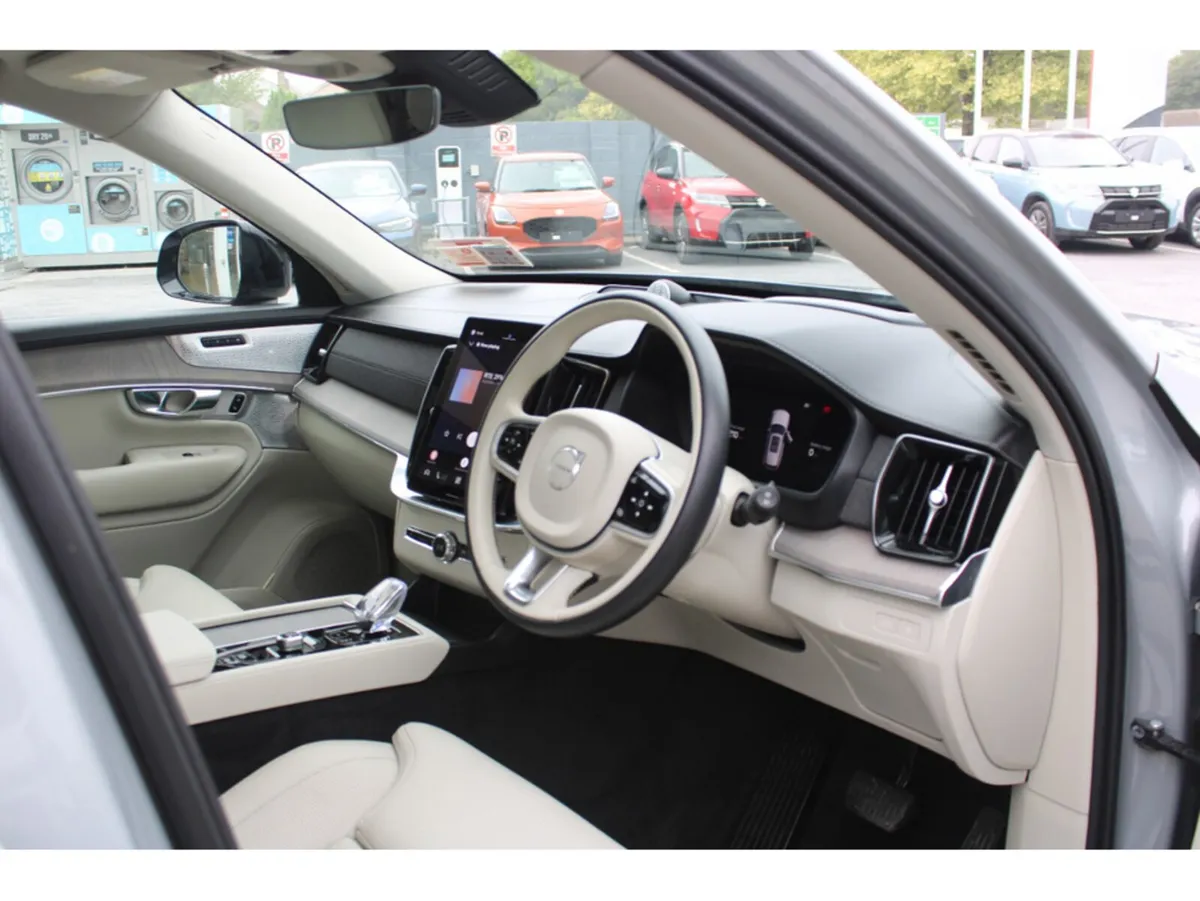 Volvo XC90 Estate, Petrol Hybrid, 2025, Grey