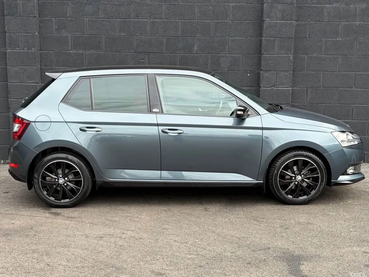 Skoda Fabia Hatchback, Petrol, 2021, Grey