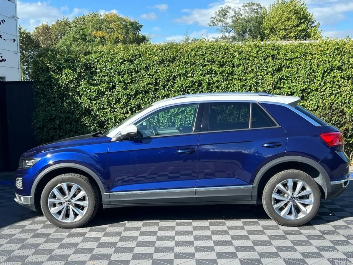 Volkswagen T-Roc SUV, Diesel, 2021, Blue