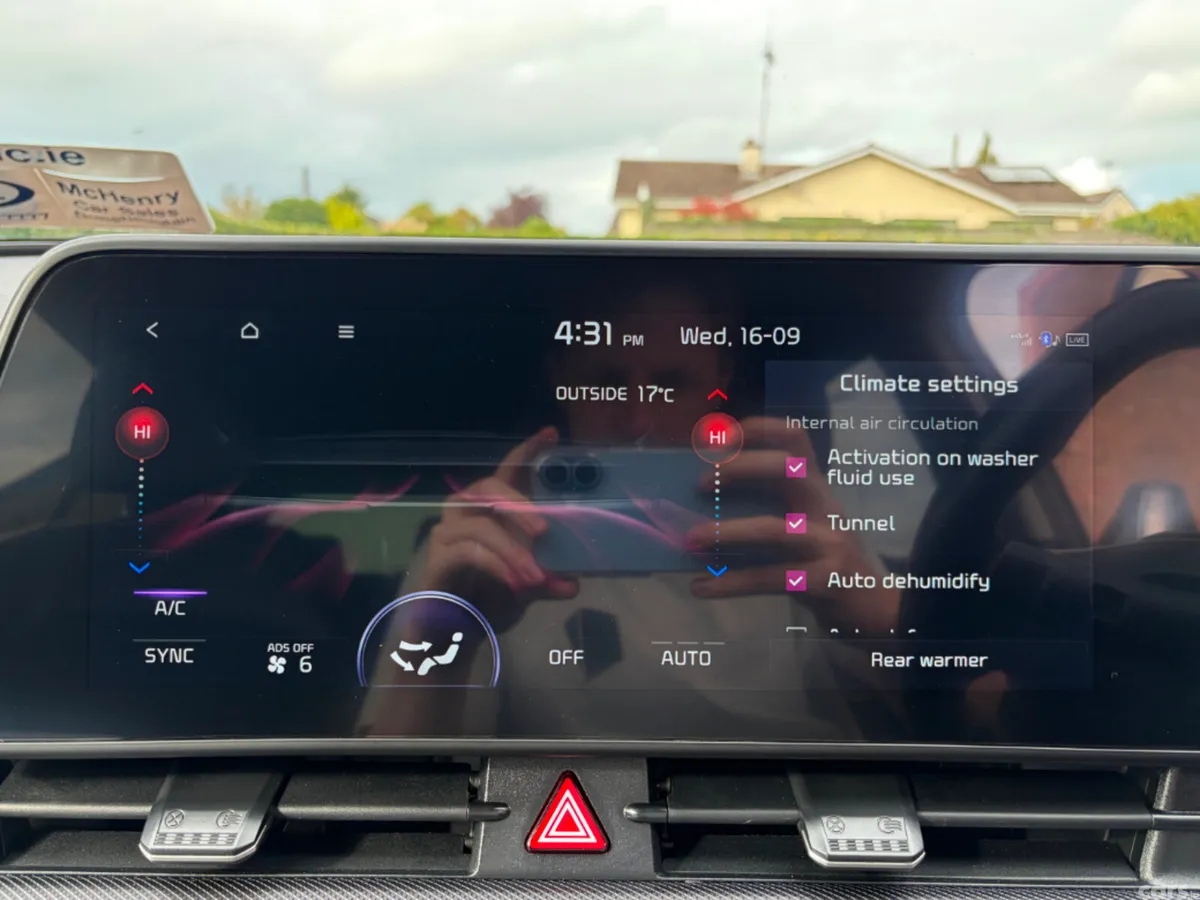 Kia Sportage MPV, Diesel, 2023, Black