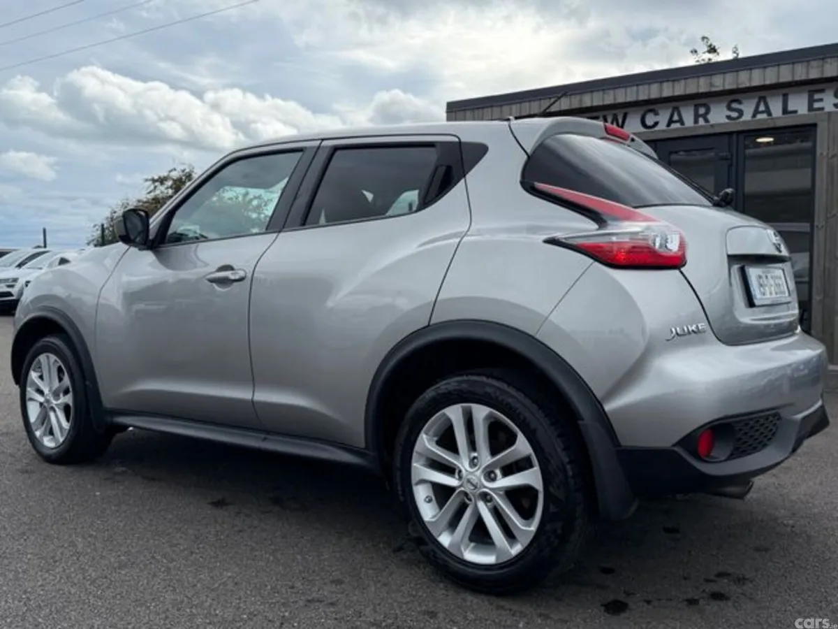 Nissan Juke MPV, Petrol, 2015, Silver