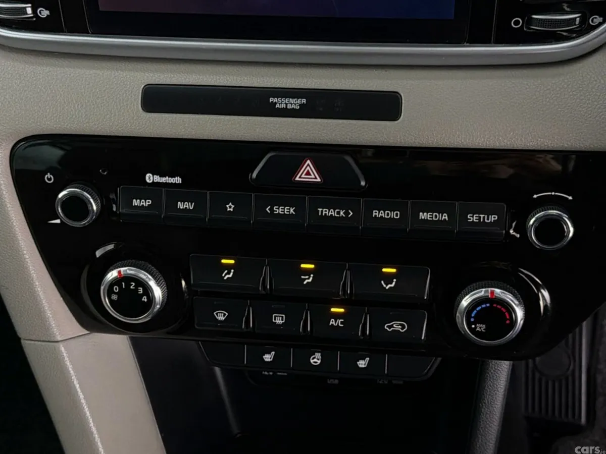 Kia Sportage SUV, Diesel Hybrid, 2022, Black