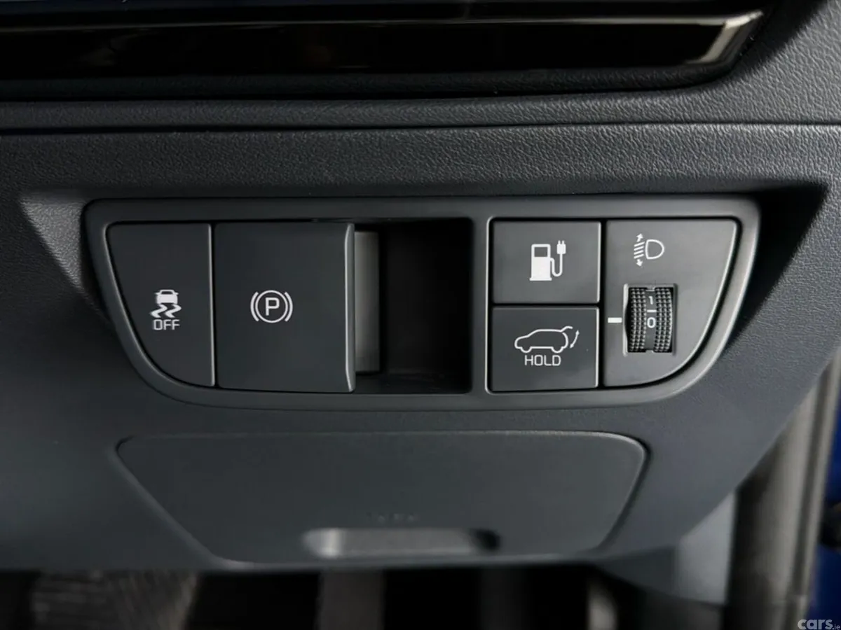 Kia EV6 MPV, Electric, 2023, Blue