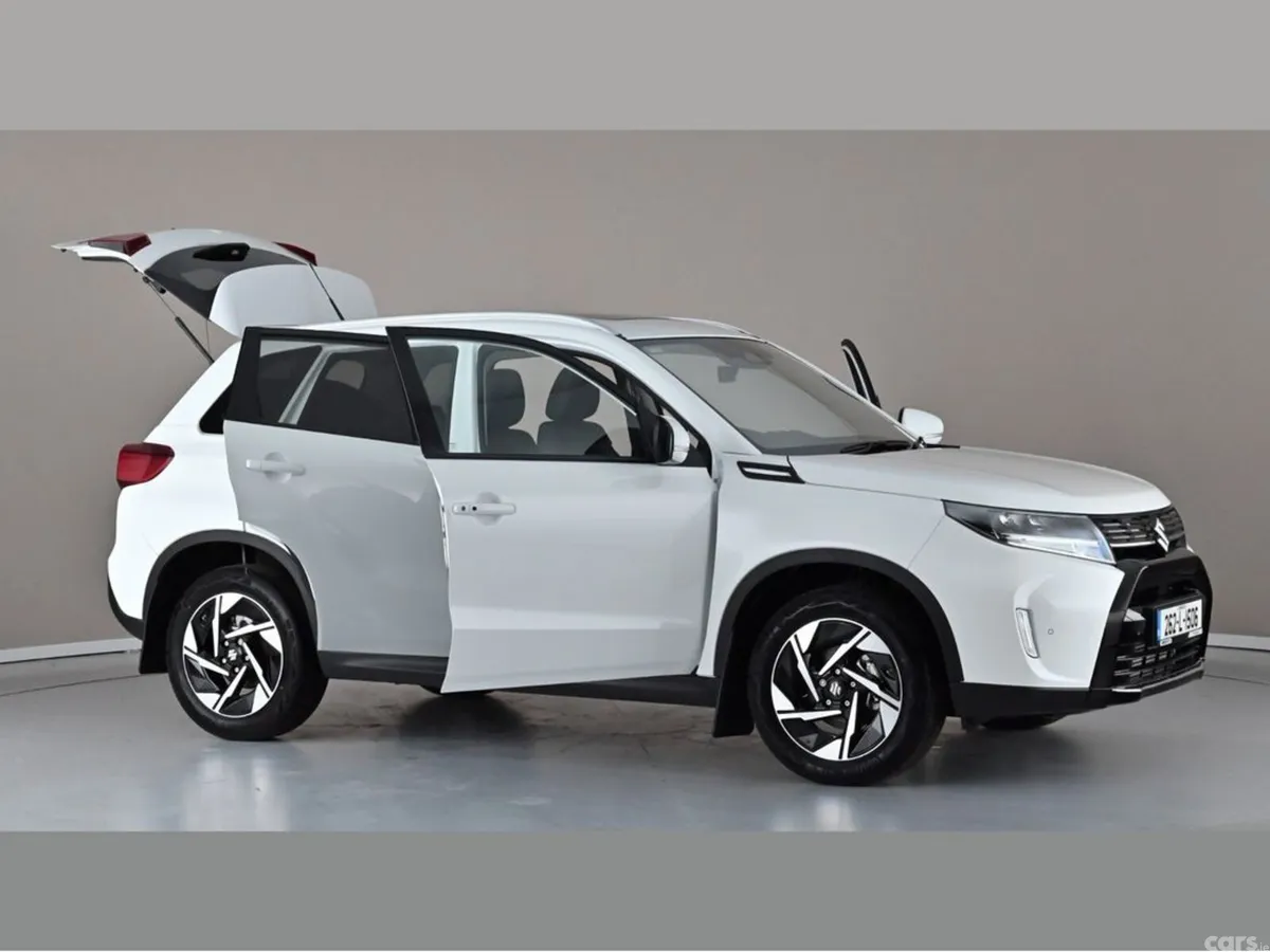 Suzuki Vitara SUV, Petrol Hybrid, 2026, White