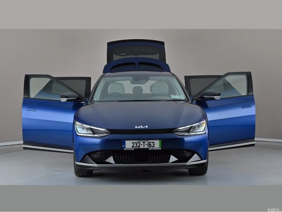 Kia EV6 MPV, Electric, 2023, Blue