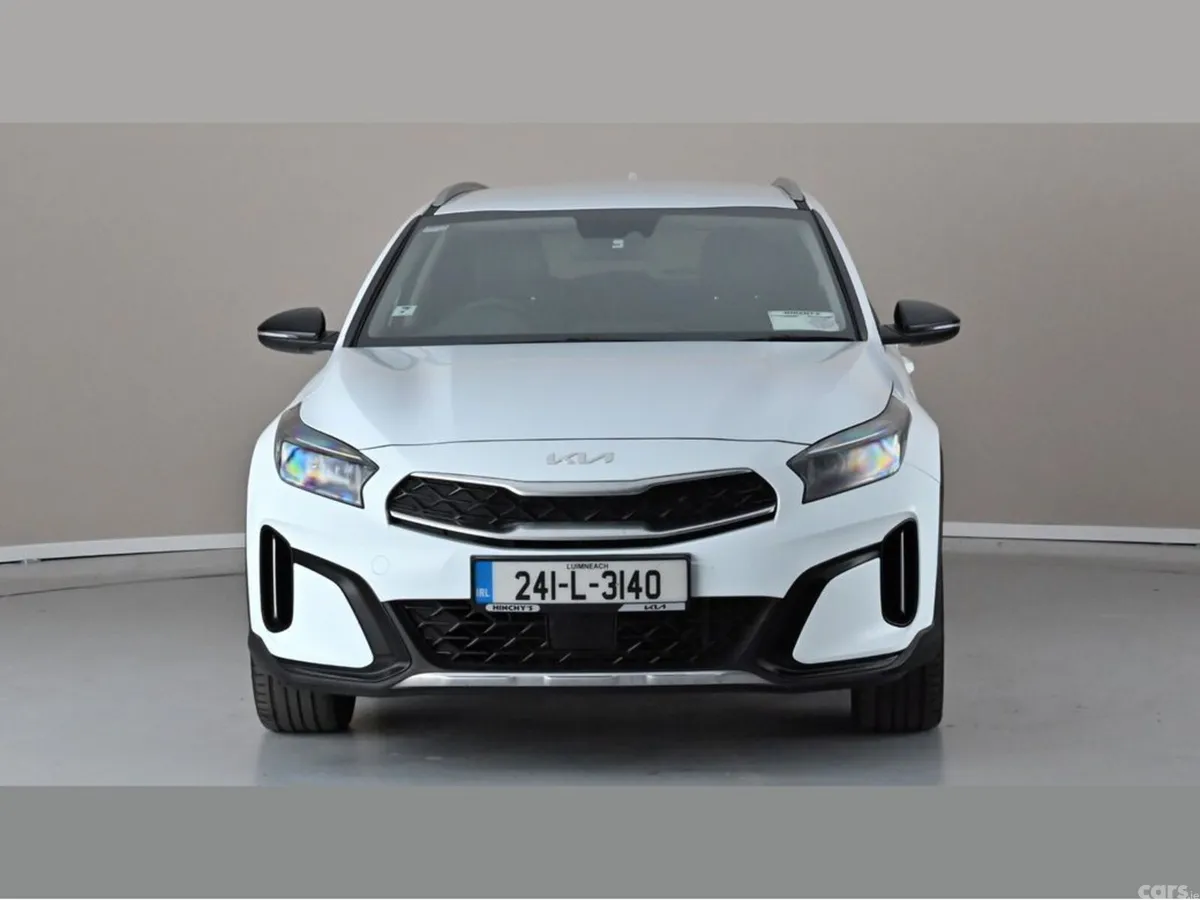 Kia XCeed Hatchback, Petrol Plug-in Hybrid, 2024, White