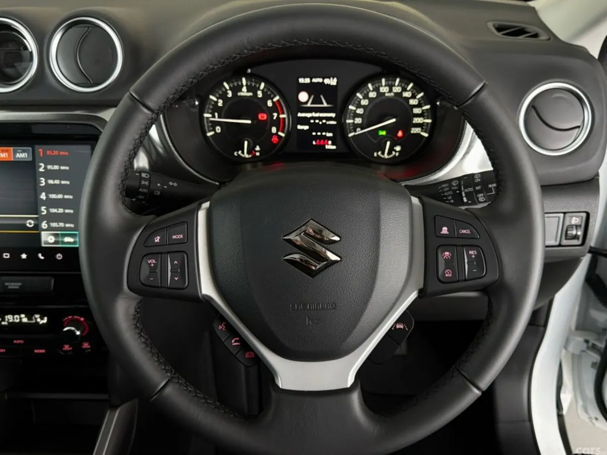Suzuki Vitara SUV, Petrol Hybrid, 2026, White