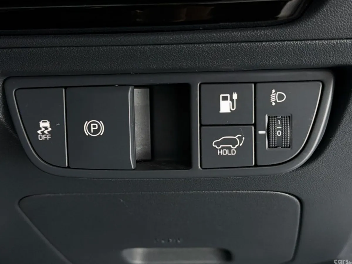Kia EV6 MPV, Electric, 2022, White