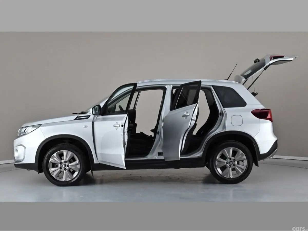 Suzuki Vitara SUV, Petrol, 2024, Grey