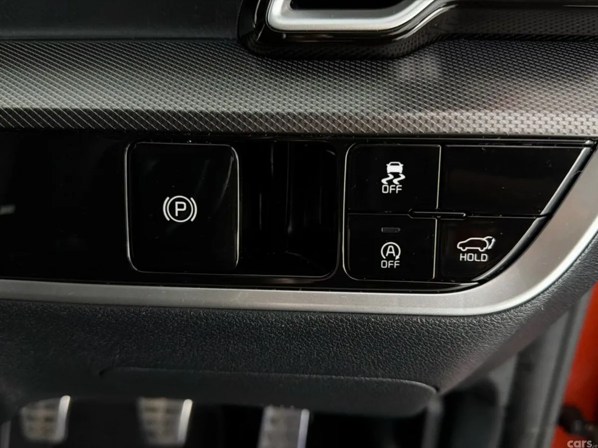 Kia Sportage SUV, Diesel Hybrid, 2024, Orange