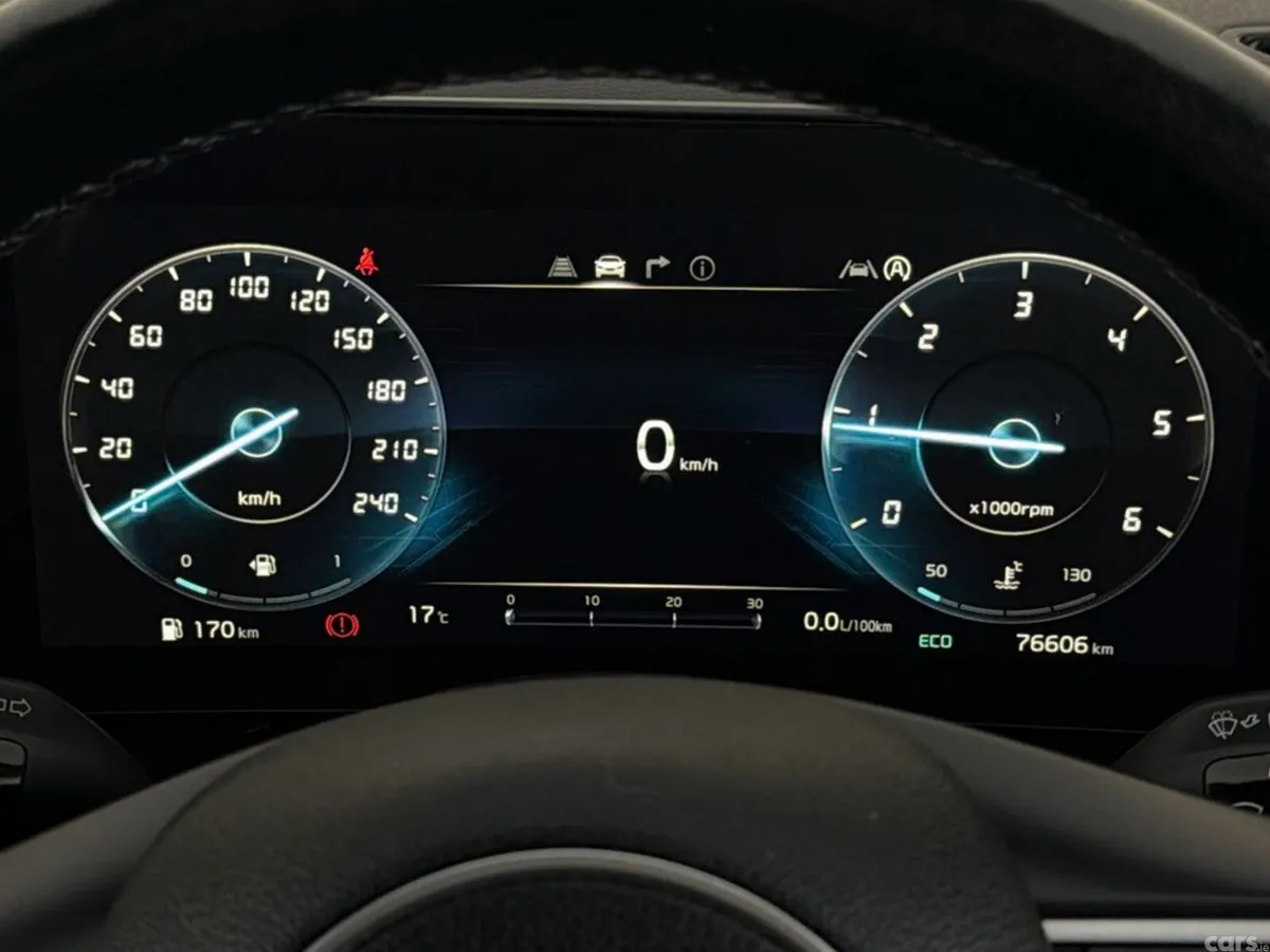 Kia Sportage SUV, Diesel Hybrid, 2024, Orange