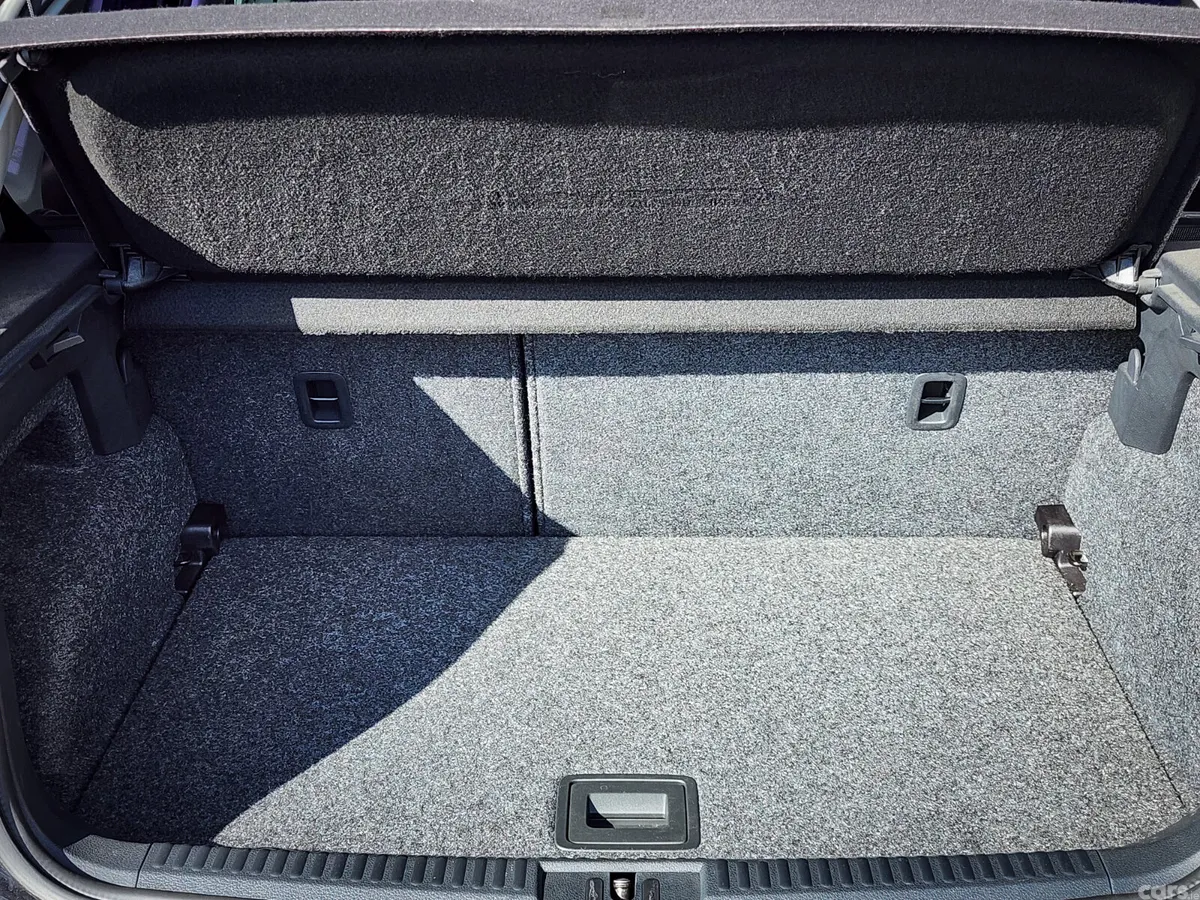 Volkswagen Polo Hatchback, Petrol, 2013, Black