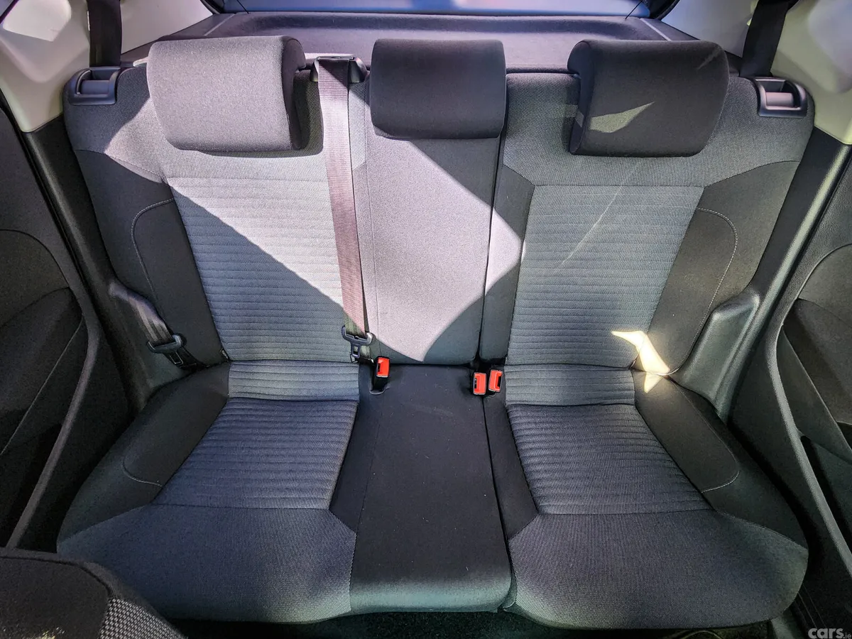 Volkswagen Polo Hatchback, Petrol, 2013, Black