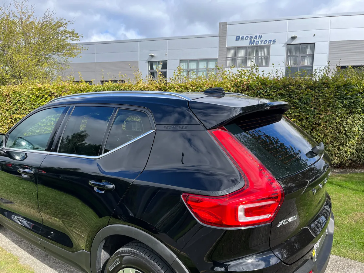 Volvo XC40 SUV, Petrol Plug-in Hybrid, 2022, Black