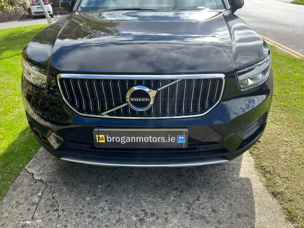 Volvo XC40 SUV, Petrol Plug-in Hybrid, 2022, Black