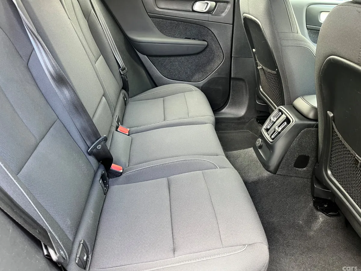 Volvo XC40 SUV, Petrol Plug-in Hybrid, 2022, Black
