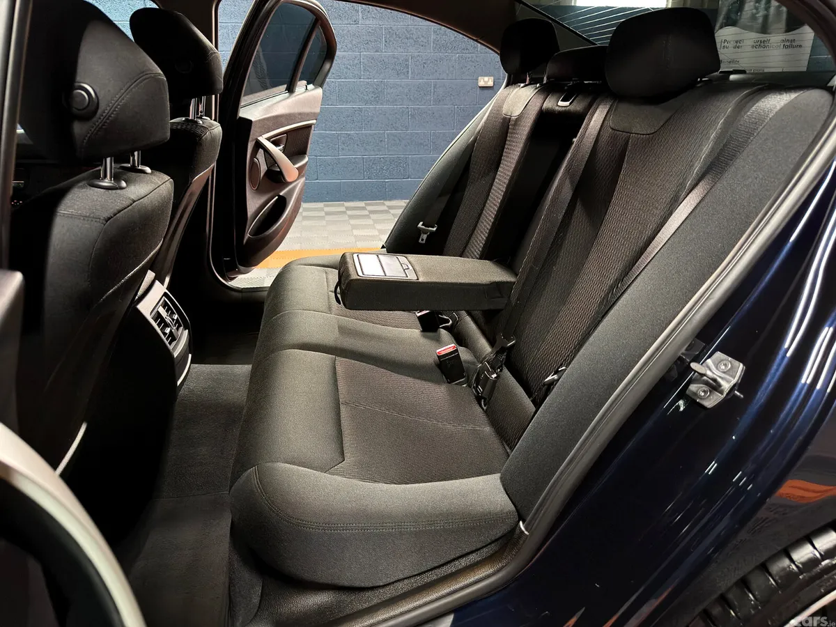 BMW 3-Series Saloon, Diesel, 2016, Blue