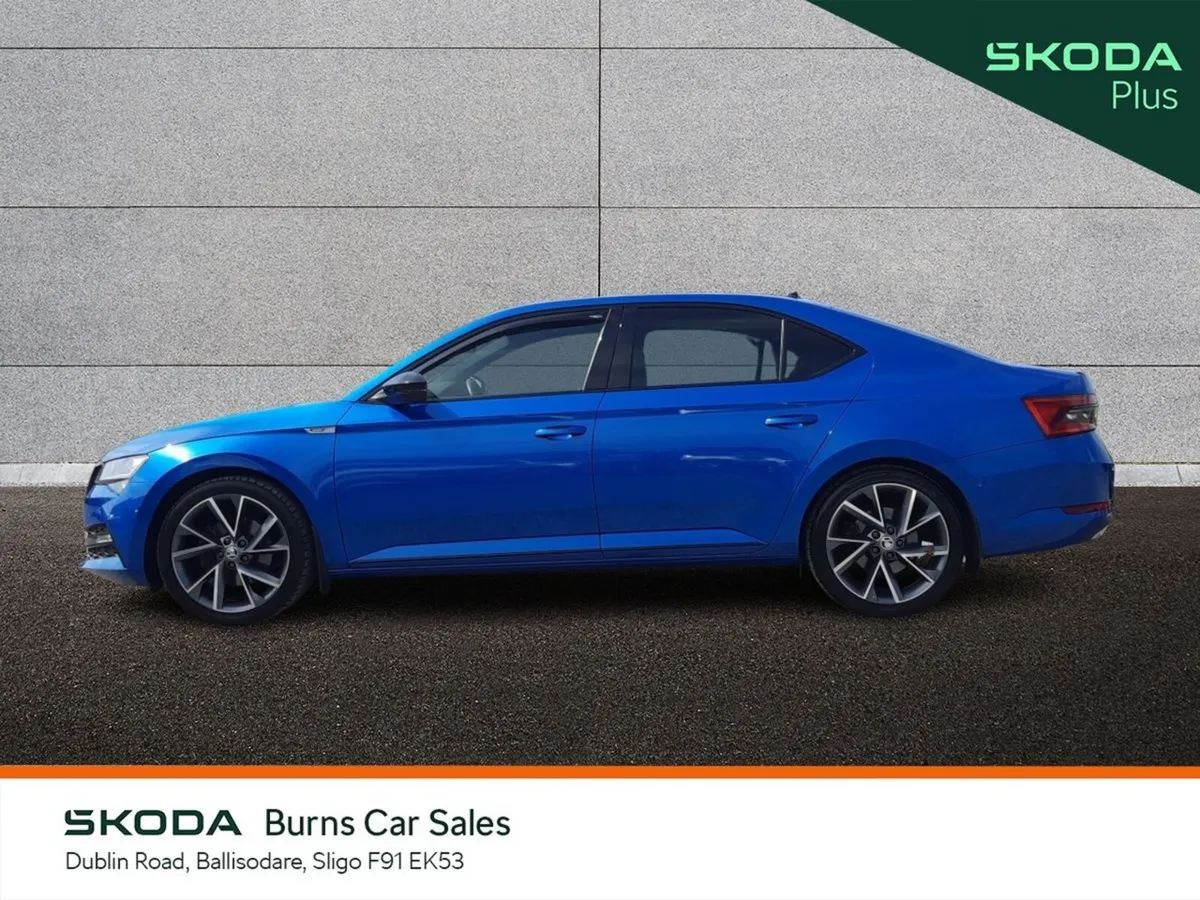 Skoda Superb Saloon, Diesel, 2023, Blue