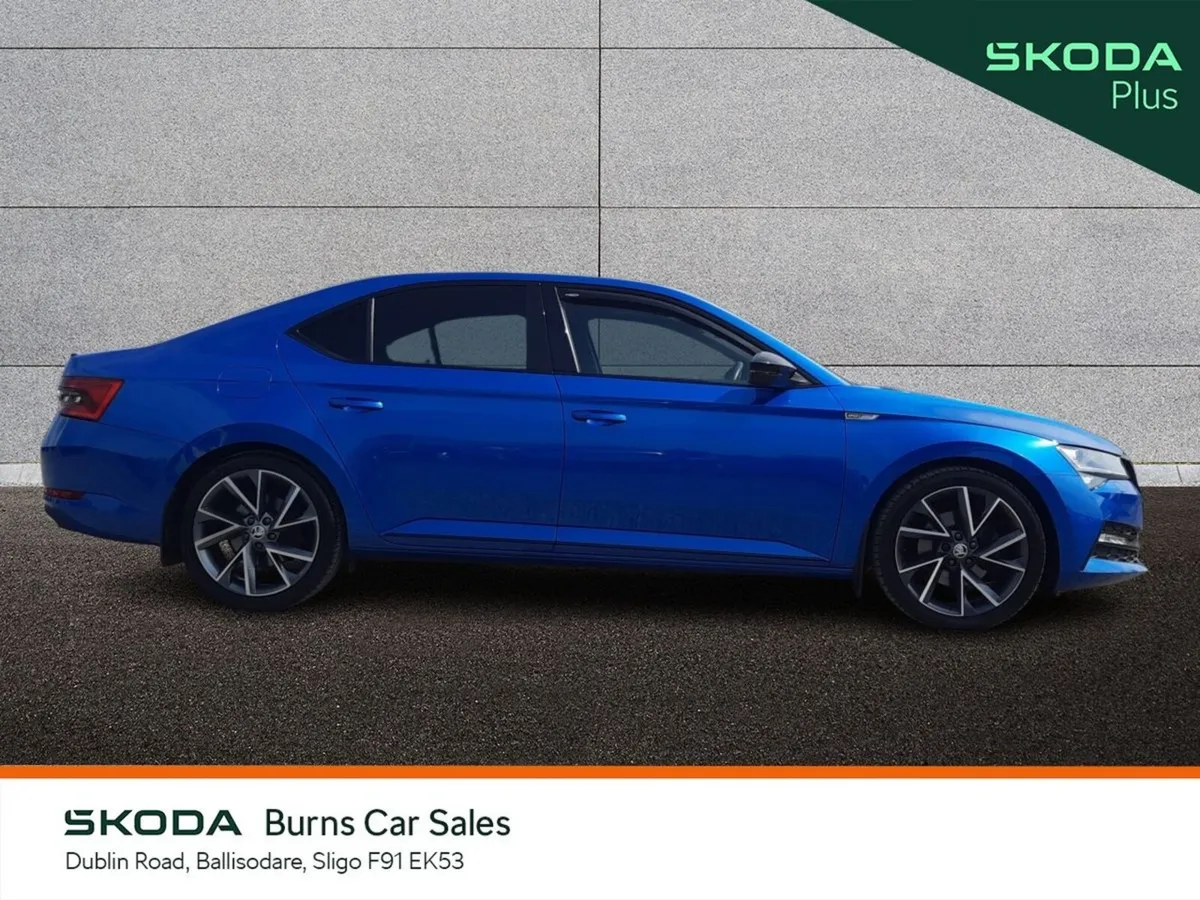 Skoda Superb Saloon, Diesel, 2023, Blue