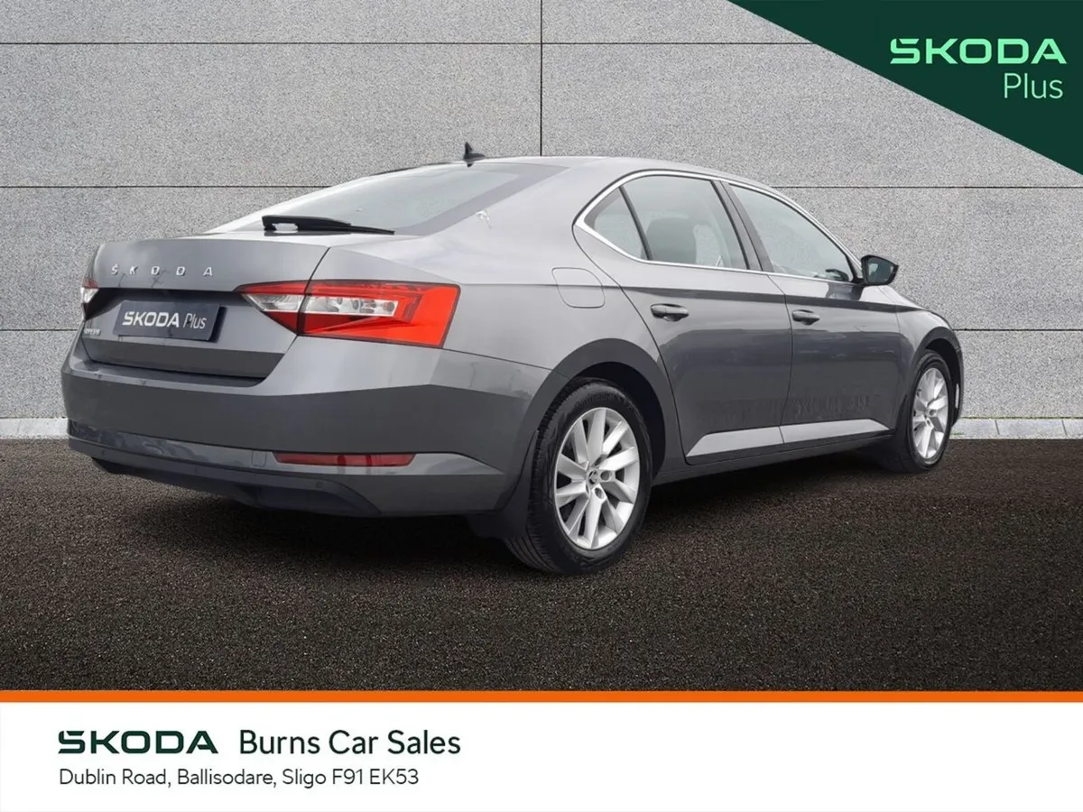 Skoda Superb Saloon, Diesel, 2024, Grey