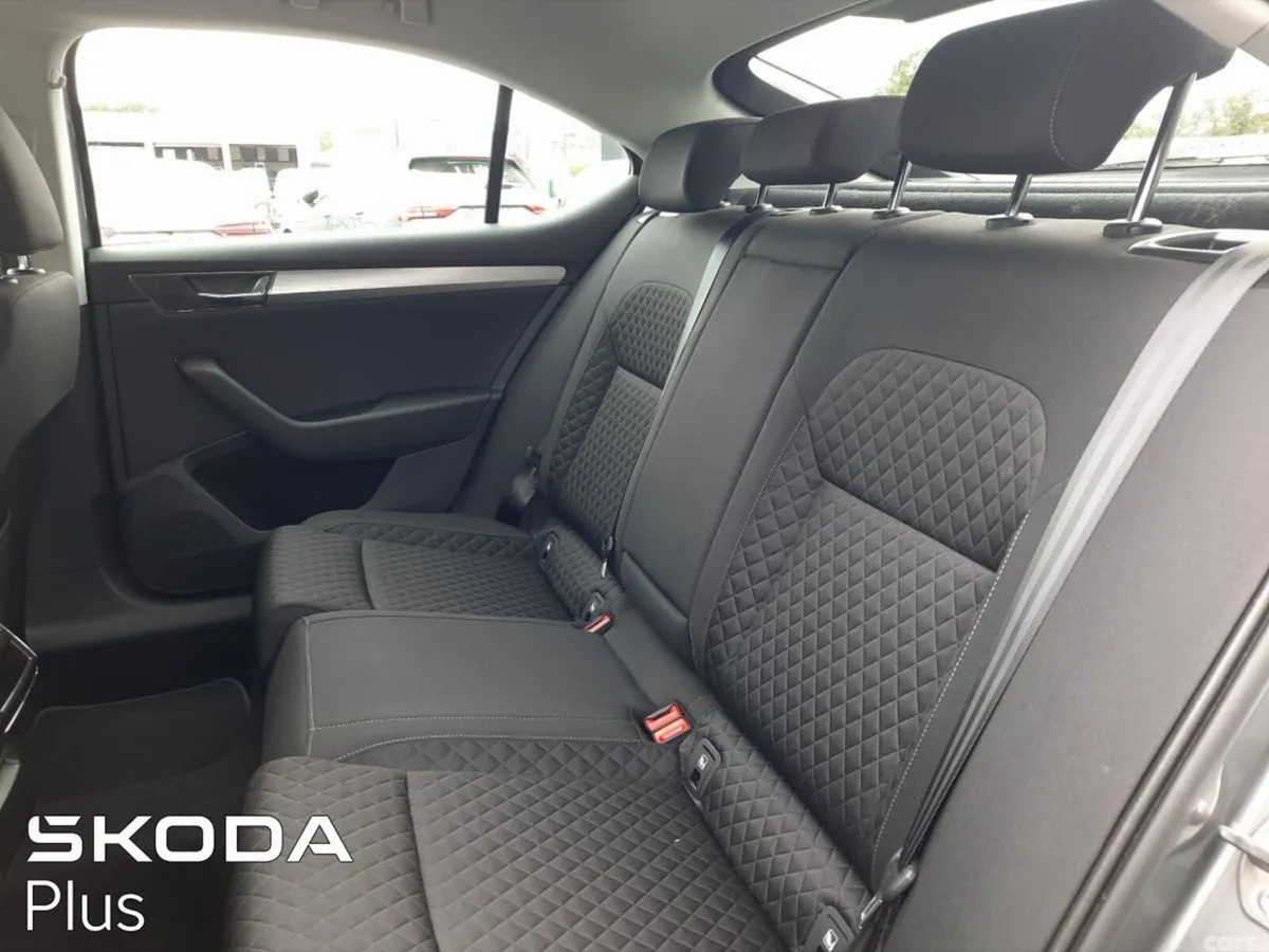 Skoda Superb Saloon, Diesel, 2024, Grey
