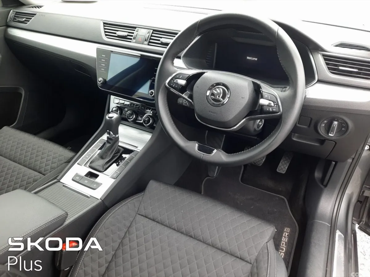Skoda Superb Saloon, Diesel, 2024, Grey