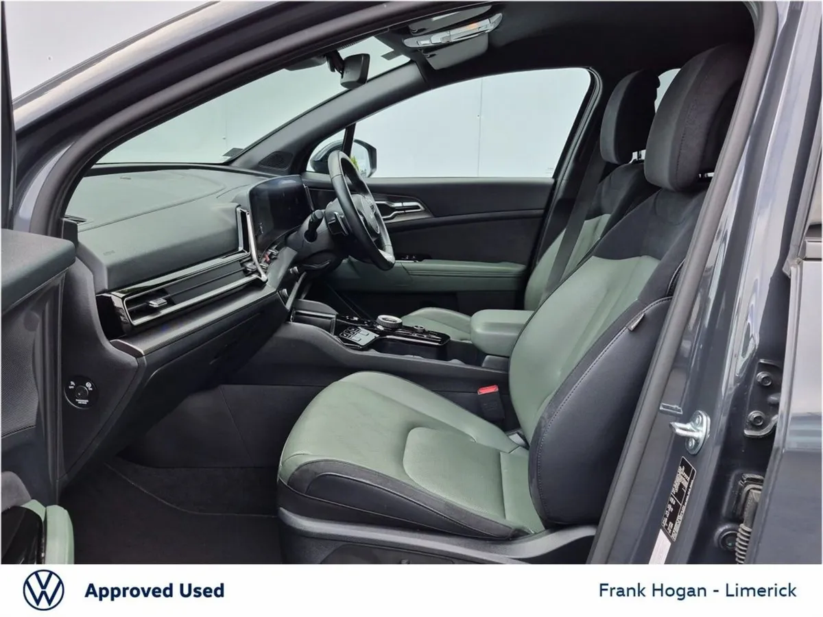 Kia Sportage SUV, Petrol Hybrid, 2024, Grey