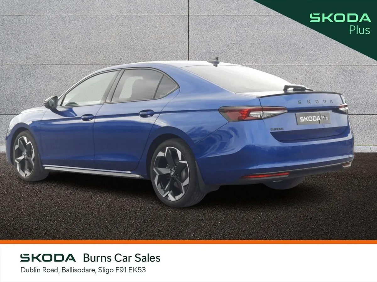 Skoda Superb Saloon, Diesel, 2026, Blue