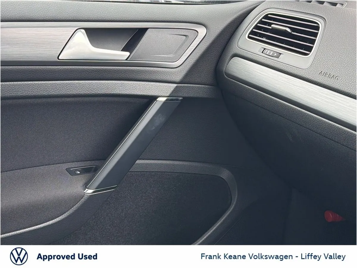 Volkswagen Golf Hatchback, Petrol, 2019, Silver
