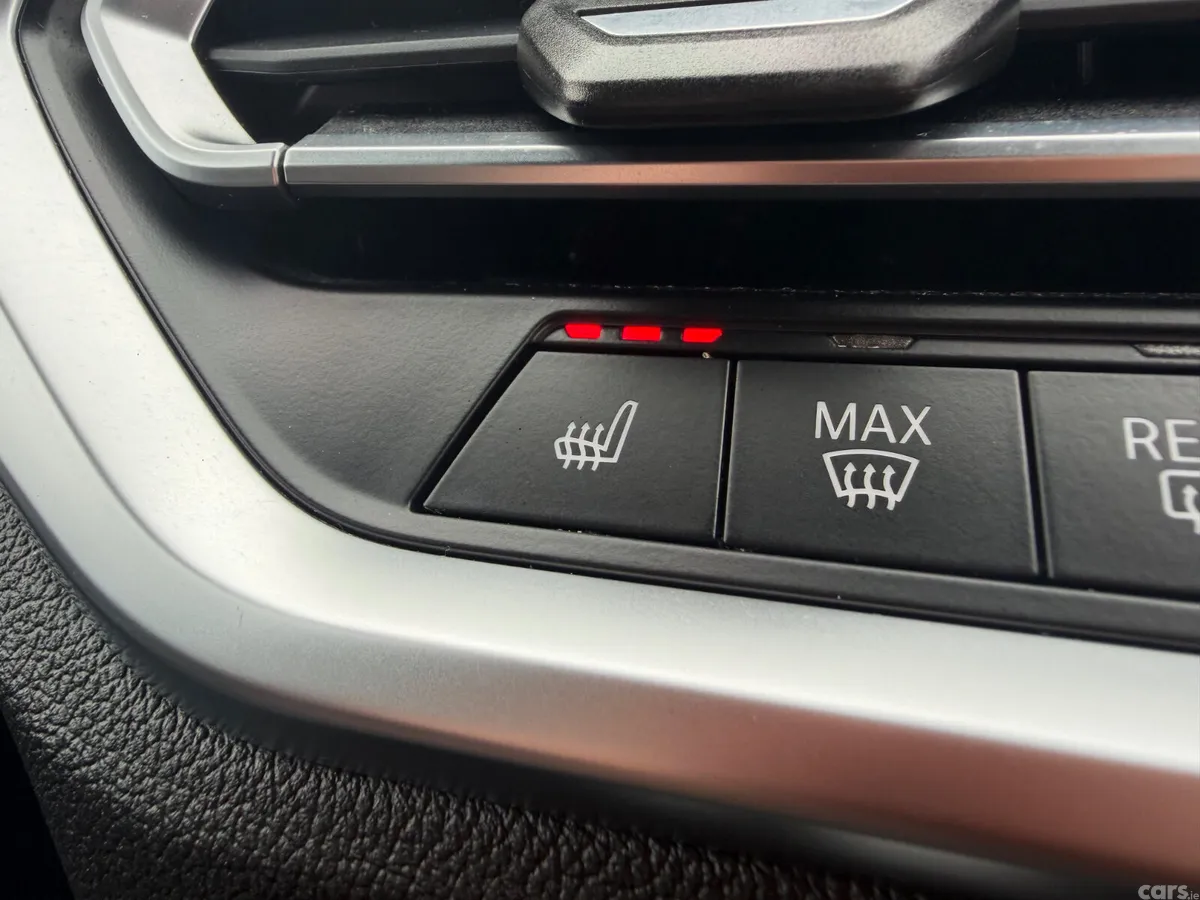 BMW 3-Series Saloon, Petrol Plug-in Hybrid, 2020, White