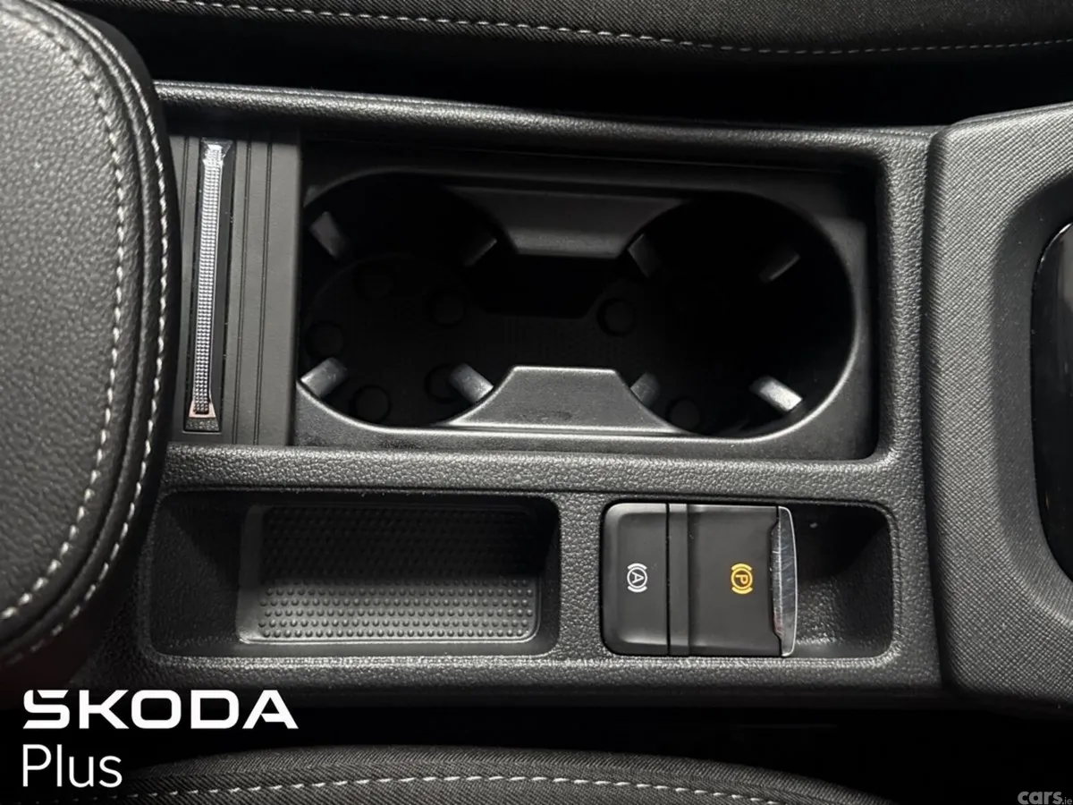 Skoda Octavia Saloon, Diesel, 2024, Black